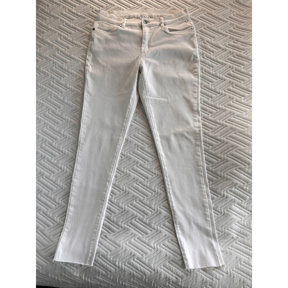 Venus White Stretchy Skinny 8L Ankle Jeans Rough Hem